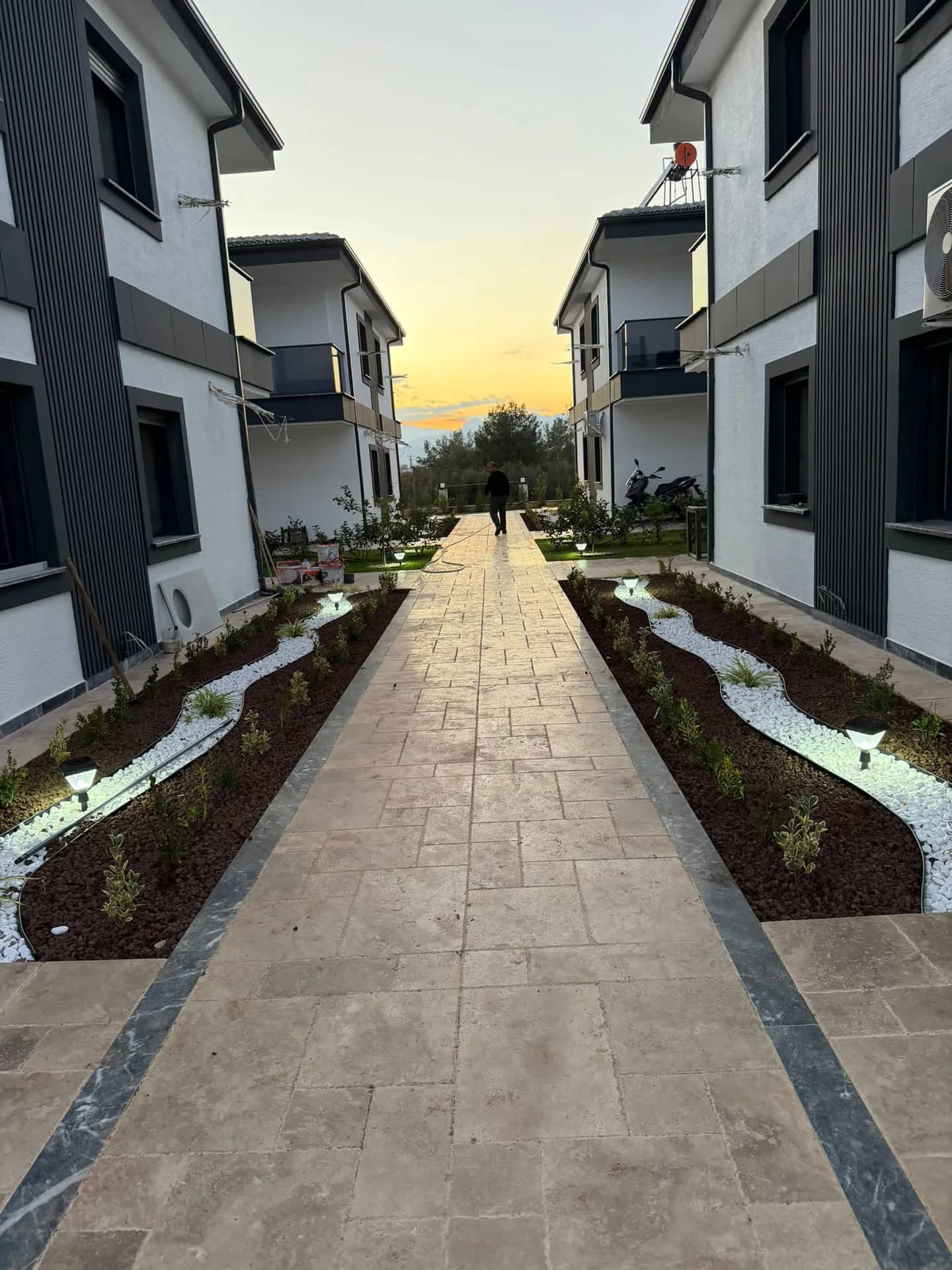 Site İçinde Müstakil Havuzlu Villa ilan görseli