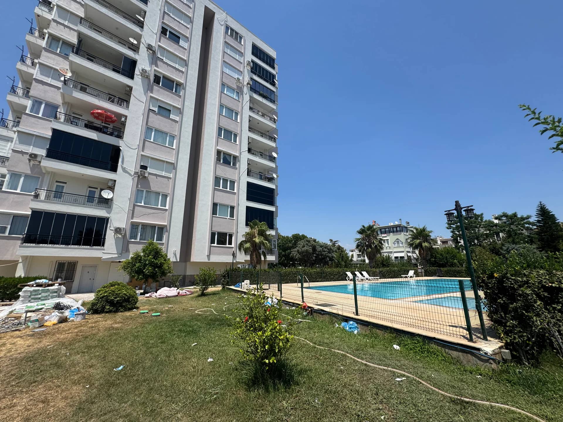 Güzeloba Da Denize Çok Yakın Site İçi 3+1 Satılık Daire ilan görseli
