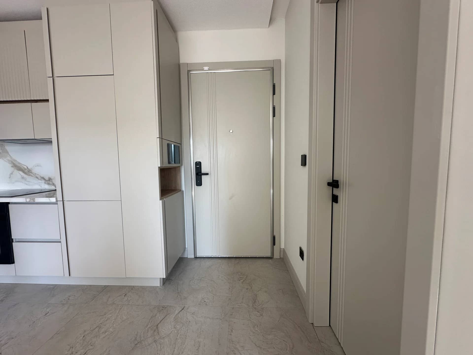 Altıntaş’ta Lüks & Geniş Kiralık 1+1 ilan görseli