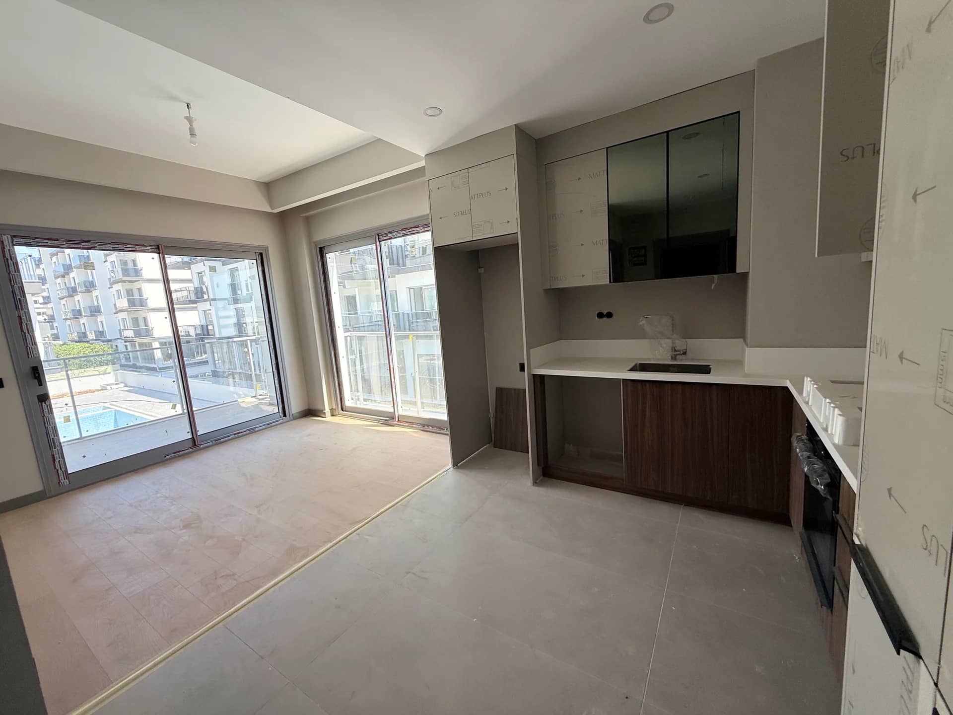 ALTINTAŞ TA SATILIK TERASLI 1+1 DAİRE