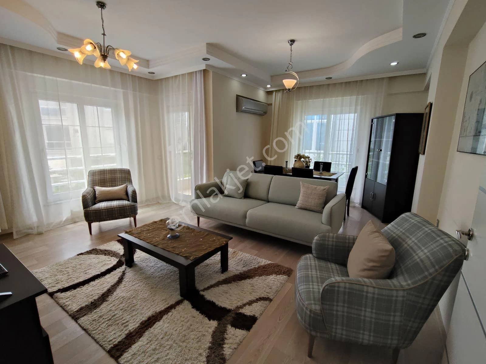 Güzeloba'da Düden Park Yakını Eşyalı Kiralık Daire ilan görseli