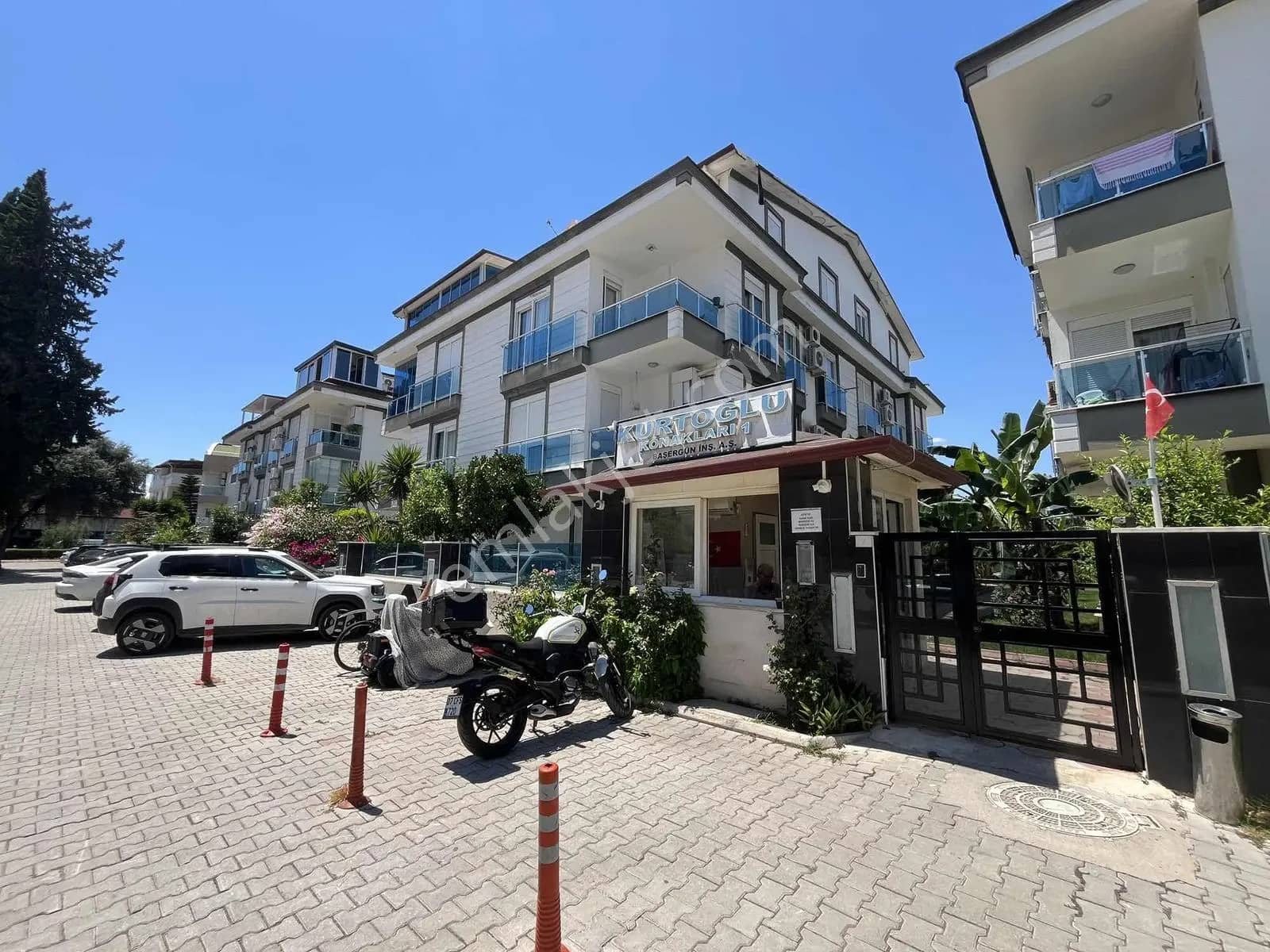 Güzeloba'nın Merkezinde Full Özellikli 3+1 Satılık Daire ilan görseli