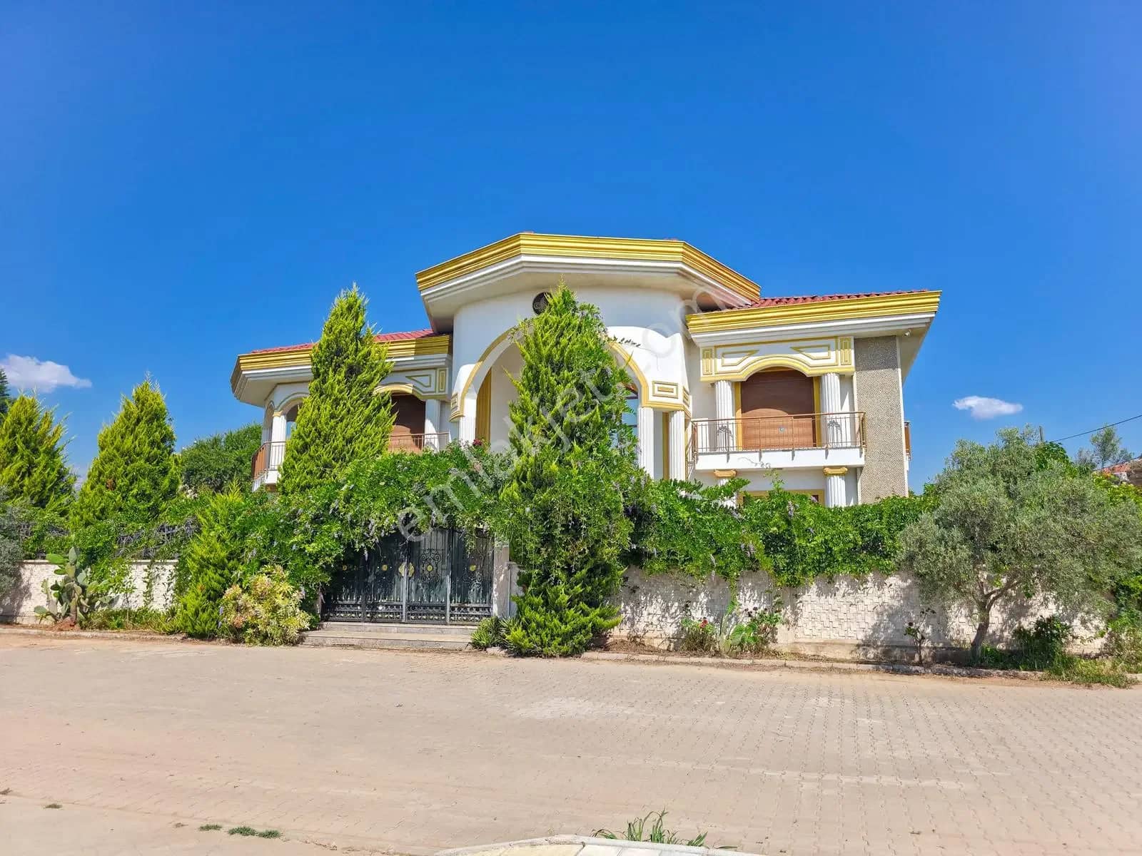 Döşemealtı Yeşilbayır'da 6+2 Müstakil Lüks Satılık Köşe Villa ilan görseli