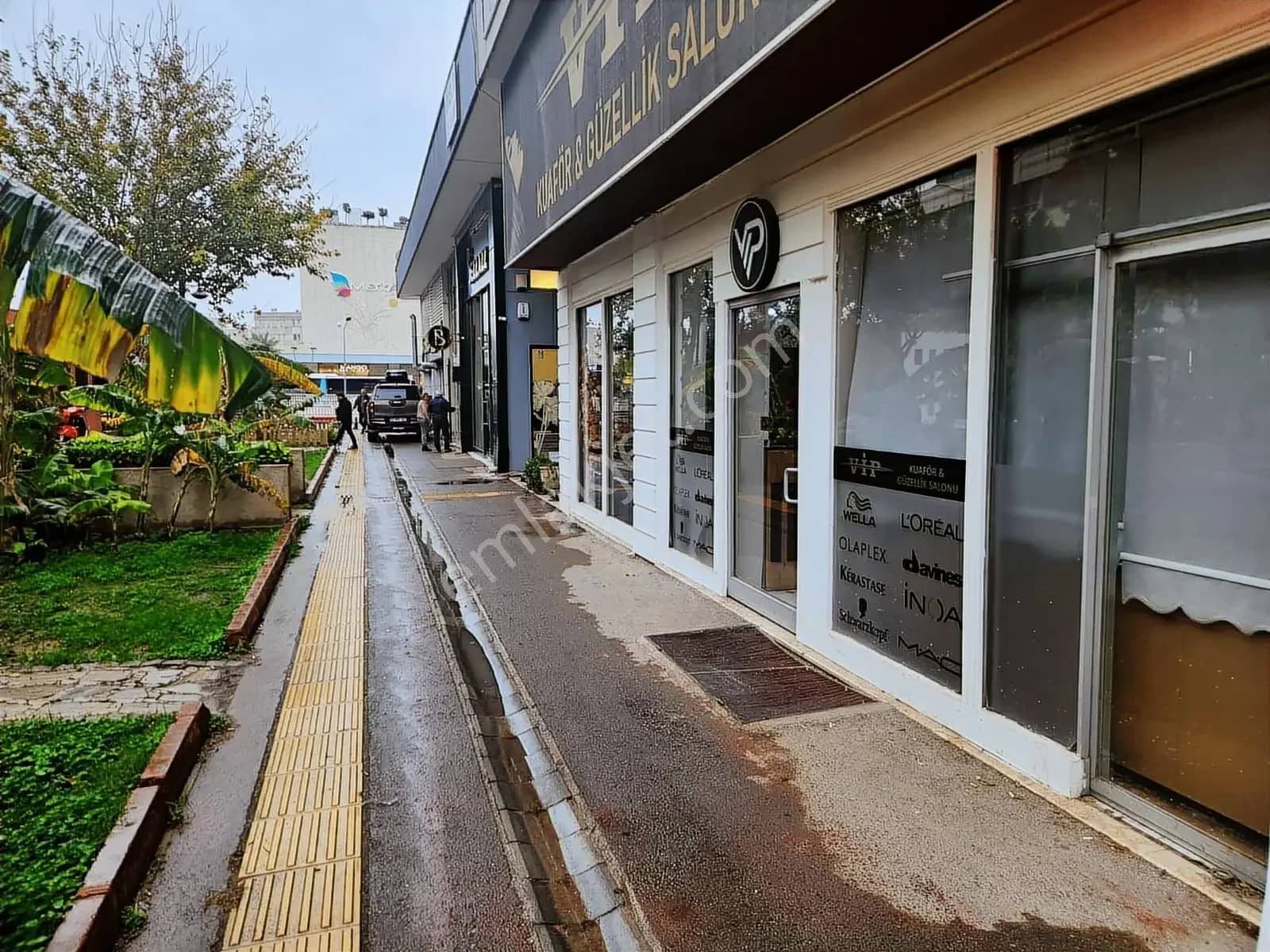 Markantalya Karşısı 10 Metre Cepheli 400 M2 Kiralık Dükkan
