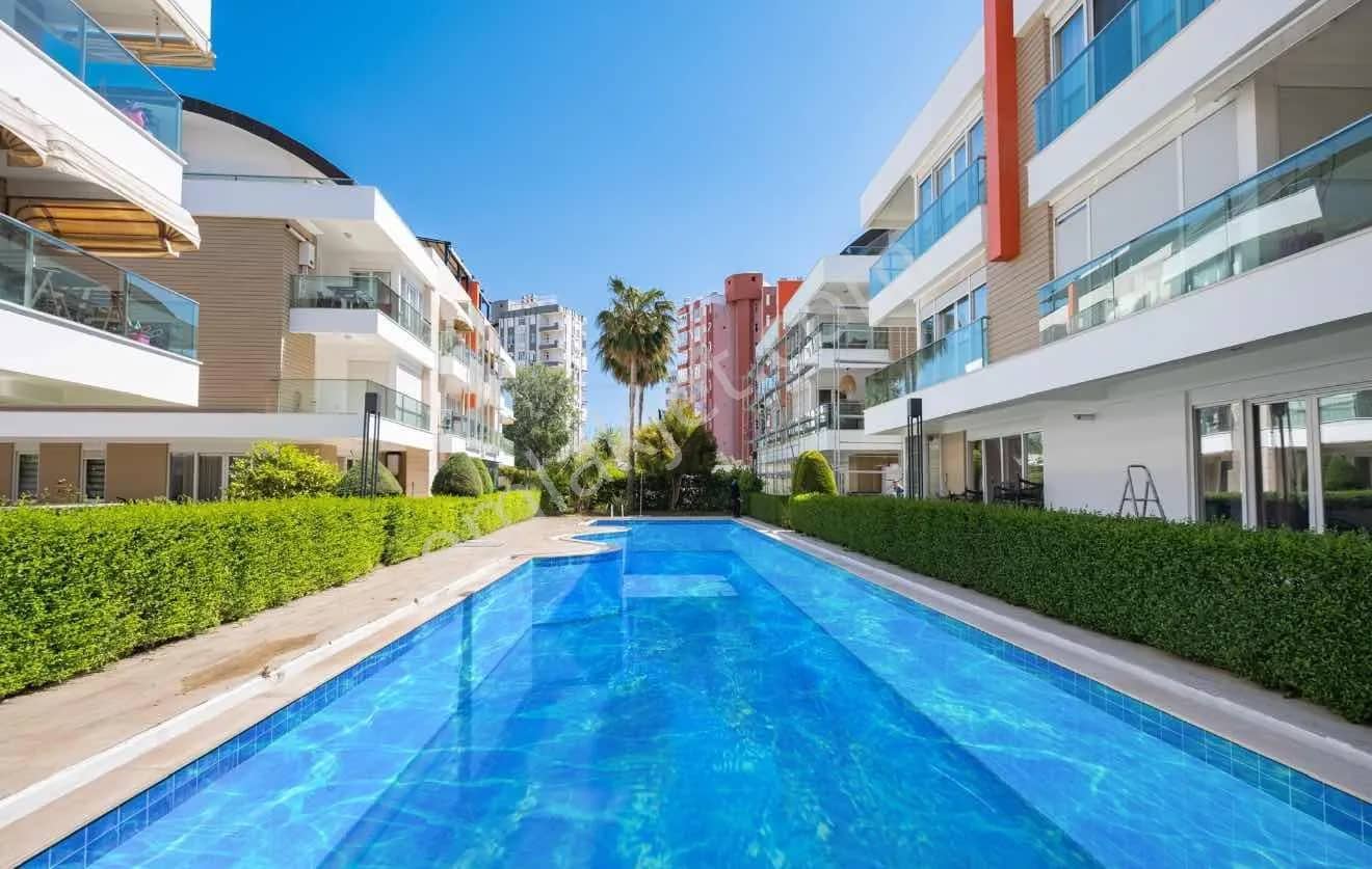 7/24 Güvenlikli Sitede Eşyalı 4+1 Dubleks Daire ilan görseli