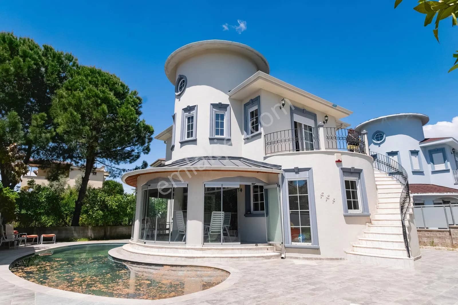 Belek'de Müstakil Havuzlu 2+1 Masalsı Satılık Villa ilan görseli