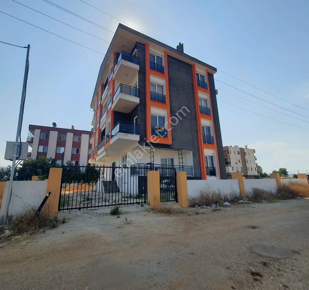 Antalya Kepez Varsak Atatürk Mah. 1+1 Kelepir Fırsat Daire ilan görseli