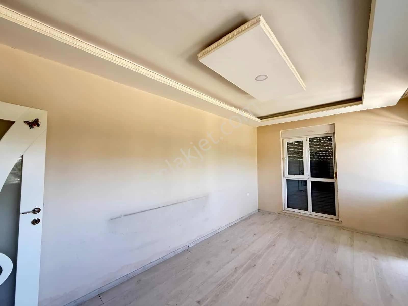 Kiralık Ayrı Mutfaklı 1 + 1