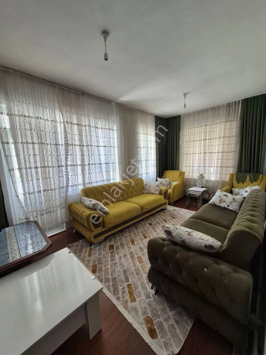 Rabia Çite'den Varlık Mah. Kısa Döneme Uygun 2+1 Eşyalı Kiralık ilan görseli