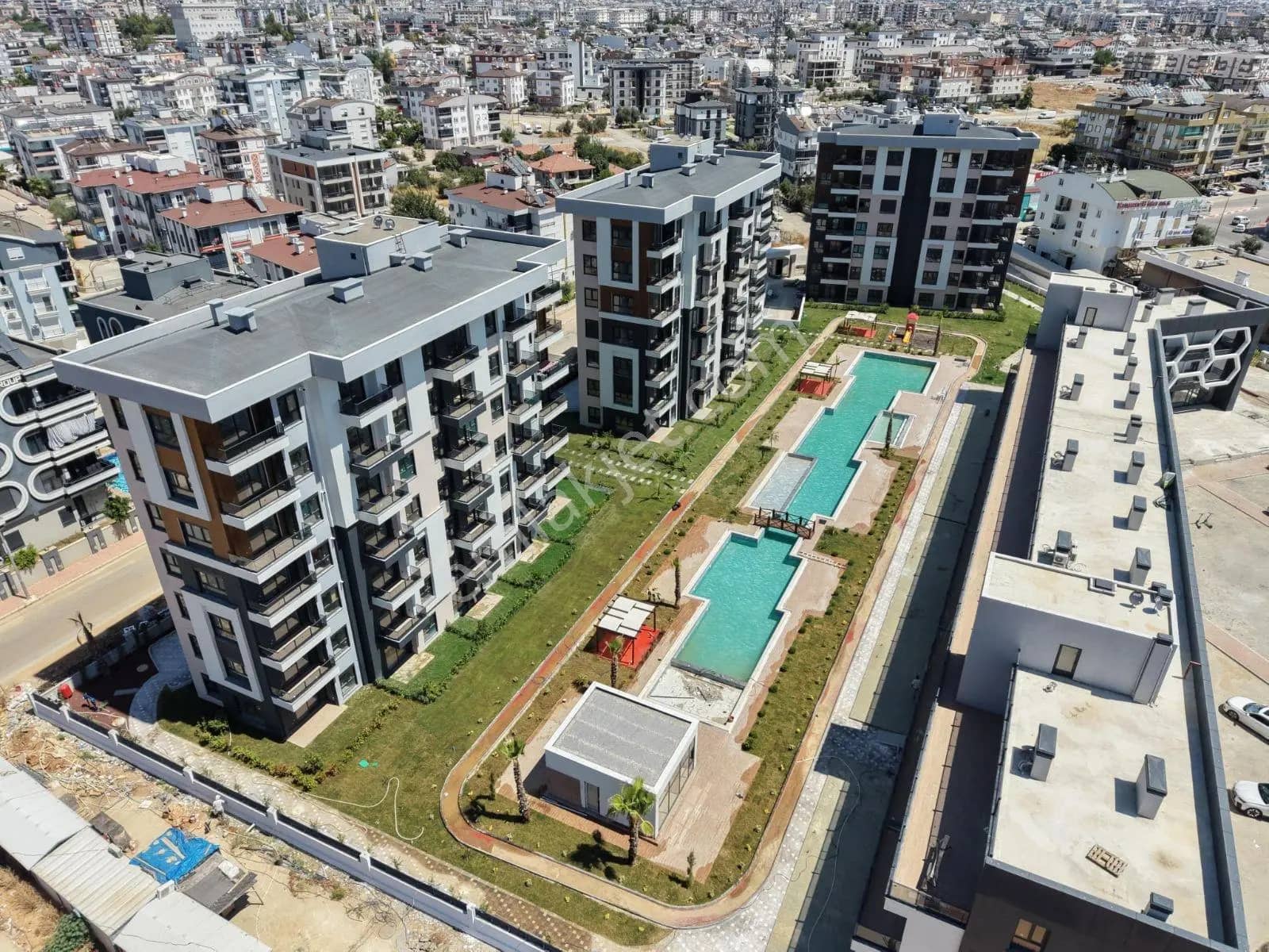 Ayşe Yenidoğan'dan Kepez Devlet Hastahanesi Karşısında Kiralık ilan görseli
