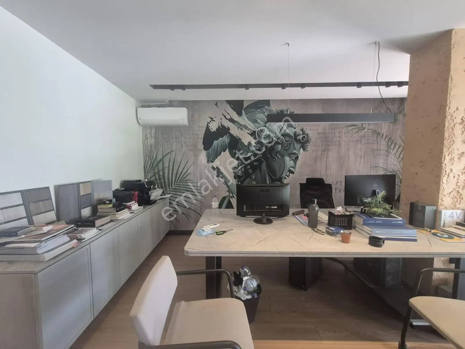Özel Mimar Dekorasyonuyla Devren Kiralık Ofis