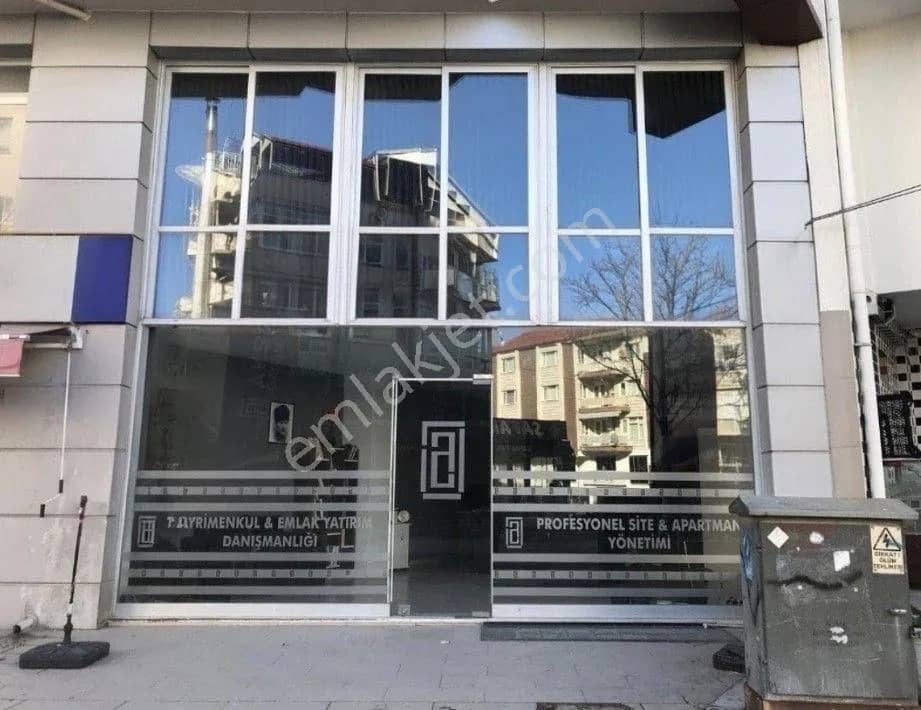 Burdur Kışla Caddesinde Muhteşem Bodrumlu, Asma Katlı Dükkan