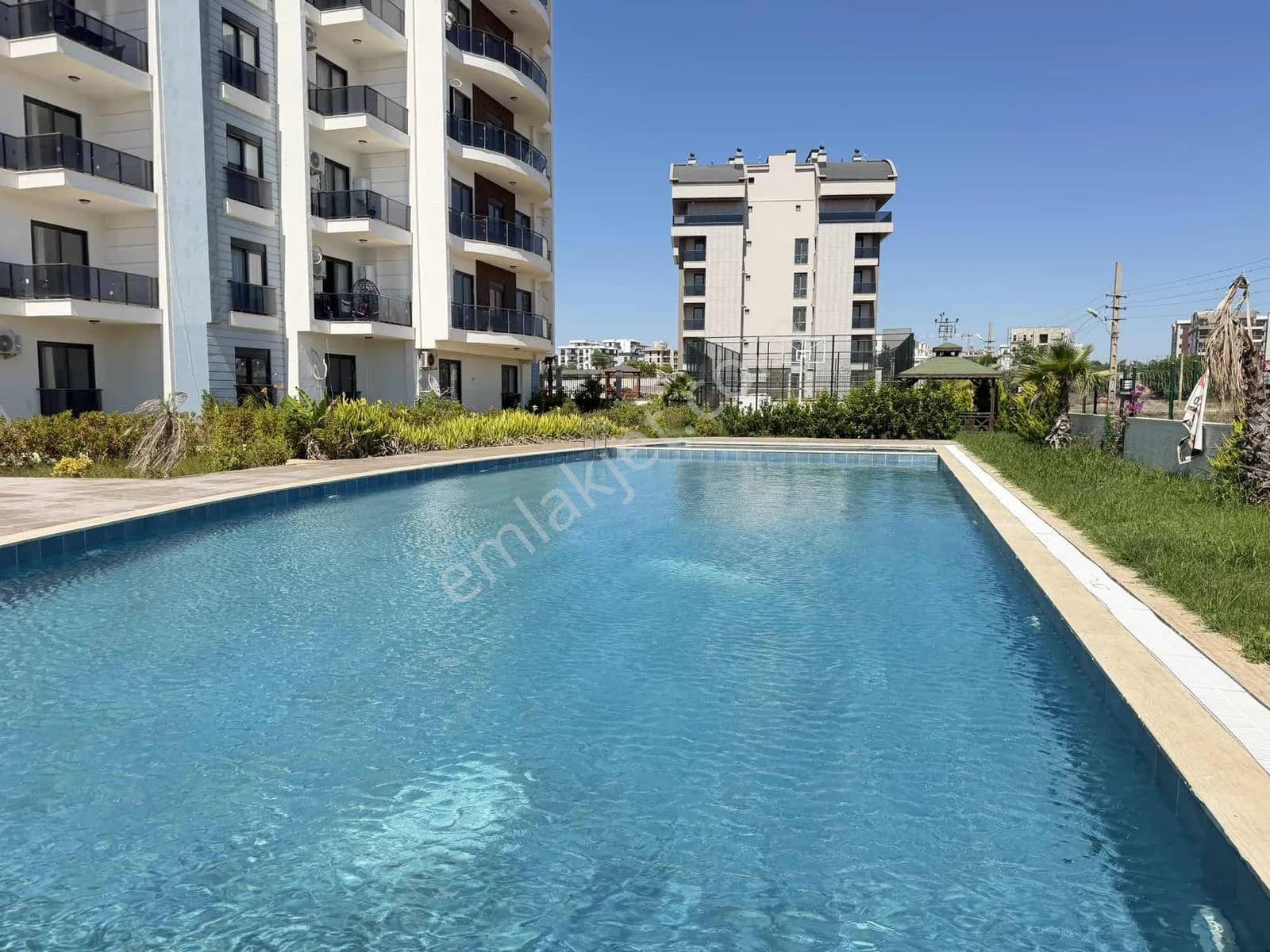 Altıntaş'ta 2+1 Katta 3 Cepheli Kiralık Daire