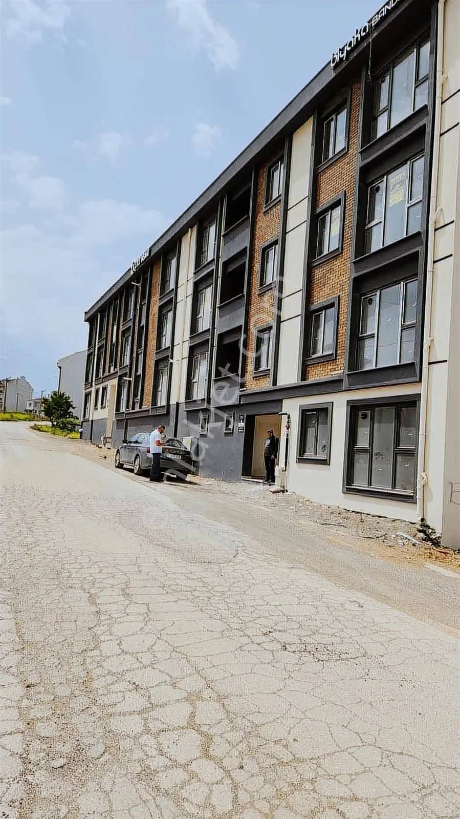 Sıfır Binada Geniş Şık 2+1 Satılık Daire
