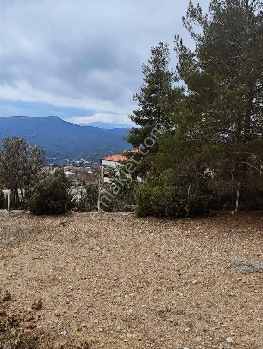 Antalya'ya 30 Km. Korkuteli Yolunda Orman İçinde Villa Arsası