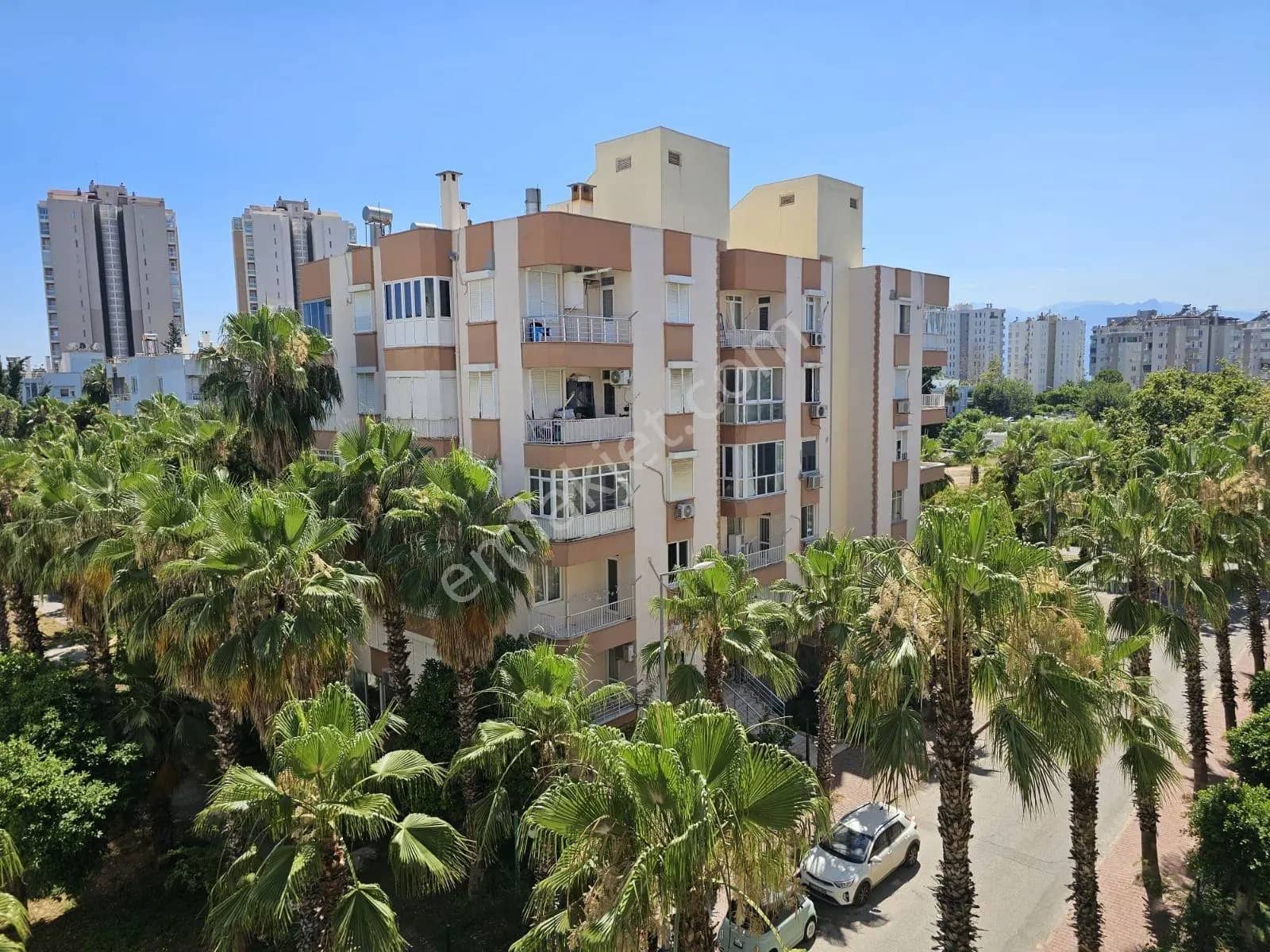Fener Mah.astur Sitesinde Kiralık 3+1 Daire ilan görseli
