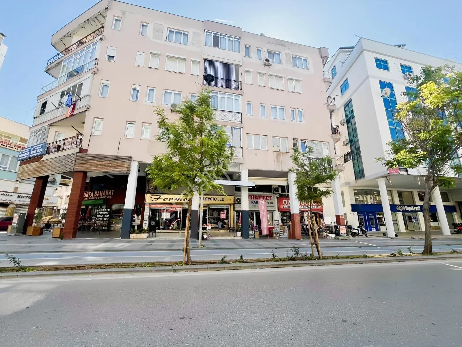 Hasan Subaşı Caddesi Üzerinde Satılık Ofis