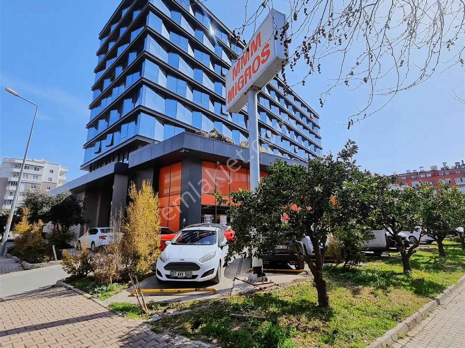 Ali Peçen Plaza'da, Deniz Ve Dağ Manzaralı, Full Donanımlı Ofis