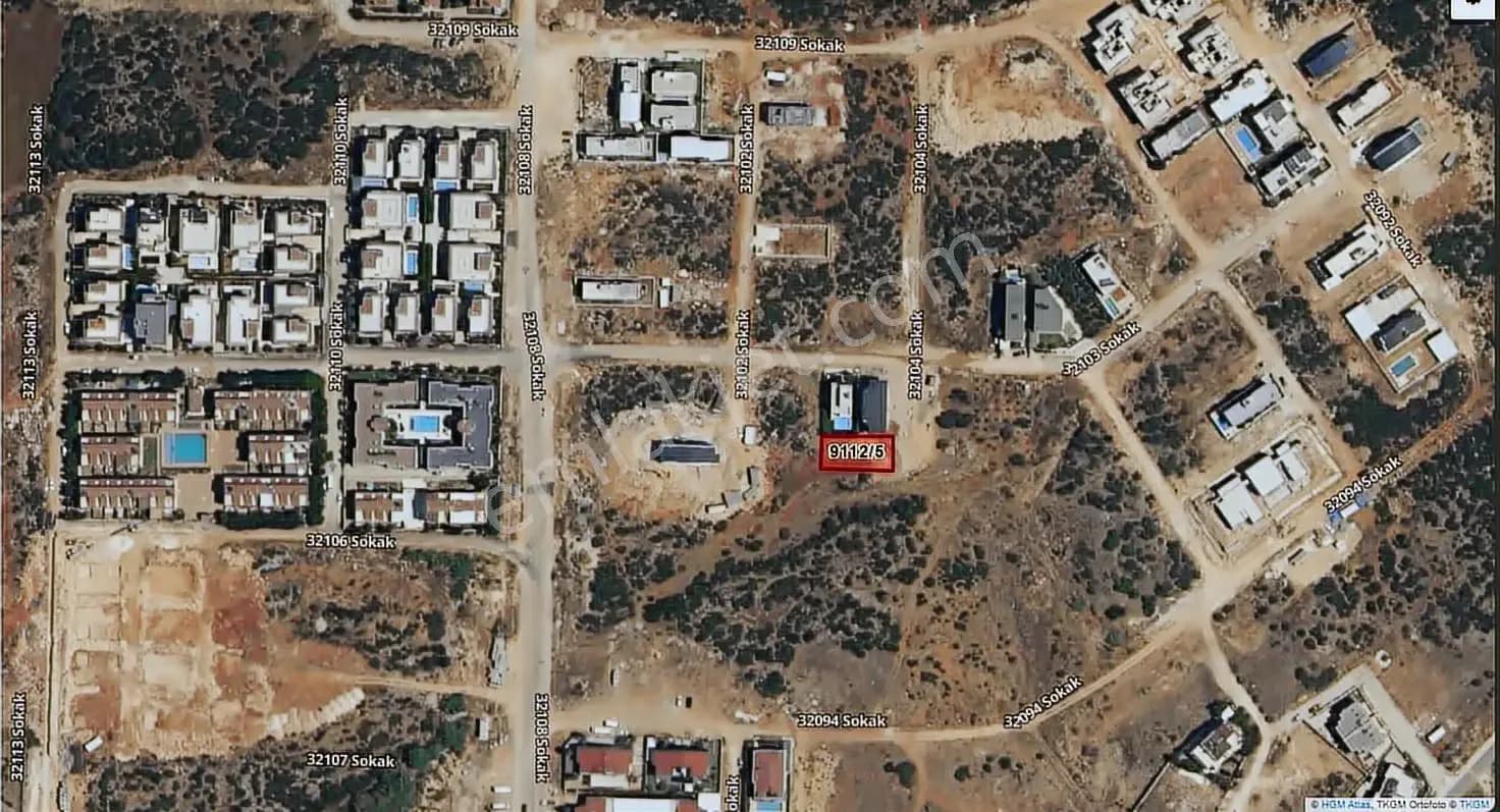 Satılık 405 M² Villa İmarlı Parsel Yatırımlık & İnşaata Uygun
