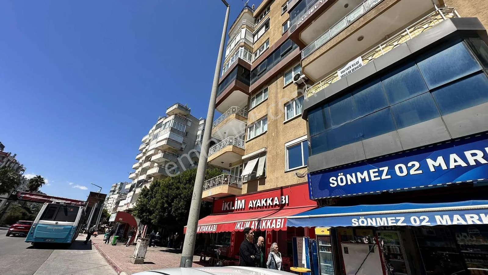 Ana Cadde Üzeri Tabela Değeri Yüksek Ofis Fırsatı
