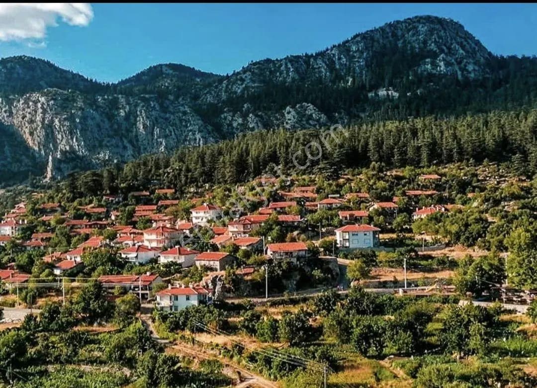 Antalya Akseki Hocaköyde 5.744 M² Tek Tapu / Yolu, Suyu Var