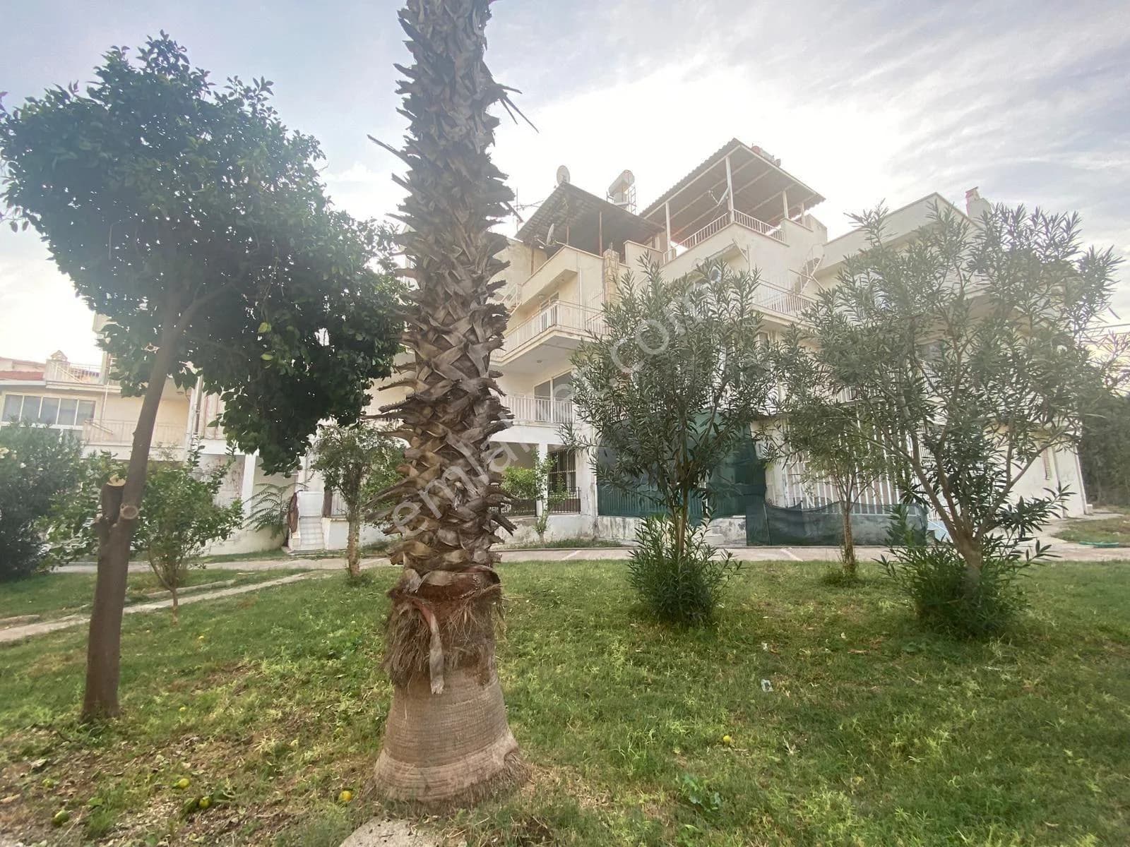 Lara Örnekköy'de Denize Yakın Özel Plajlı Kiralık 2+1 Dubleks