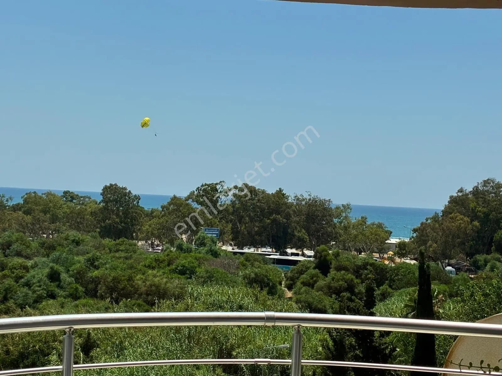 Örnekköy'de Deniz Manzaralı Eşyalı Arakat 3+1 Daire