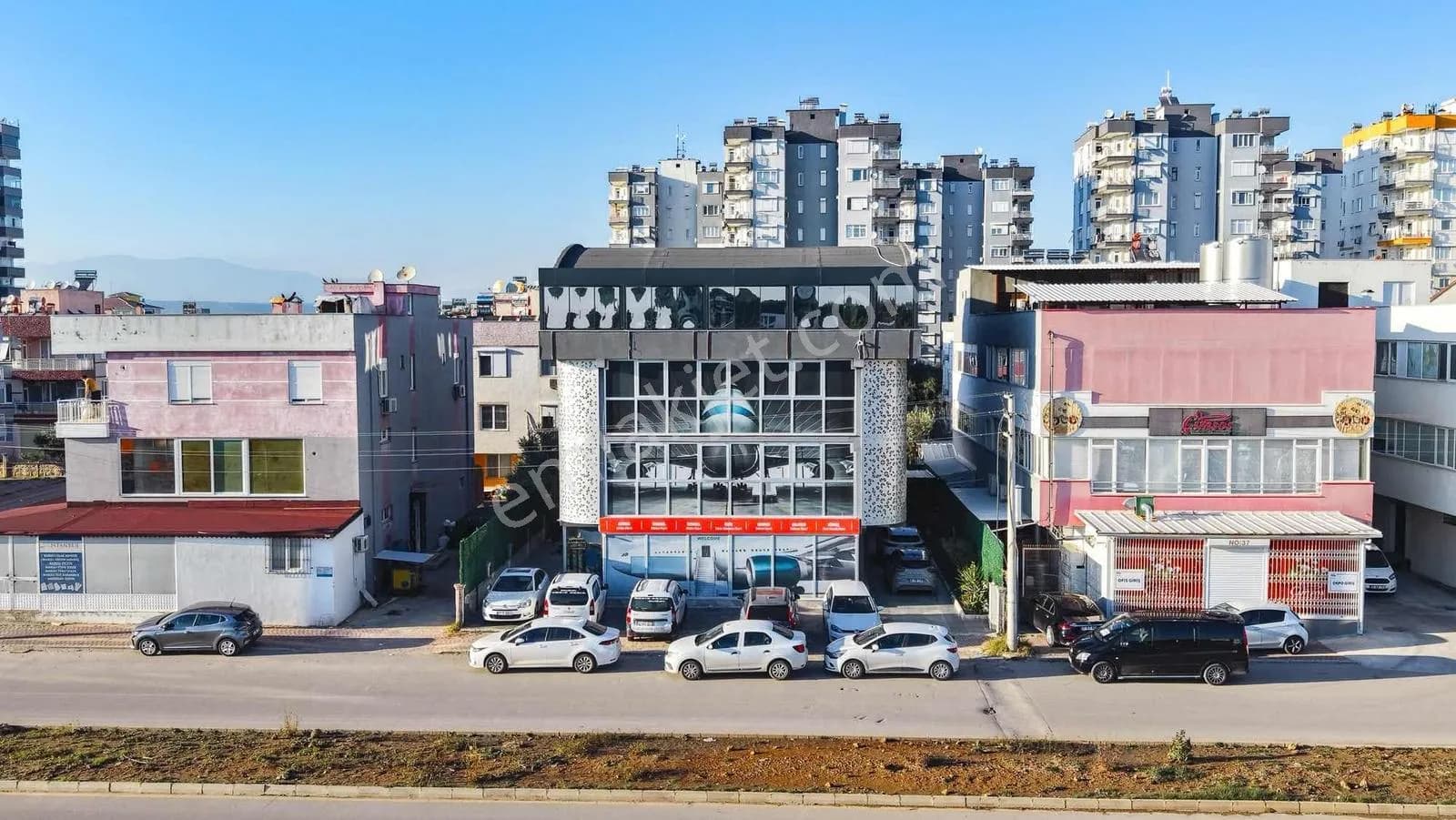 Kurumsal Kullanıma Uygun Hazır Komple Kiralık Bina