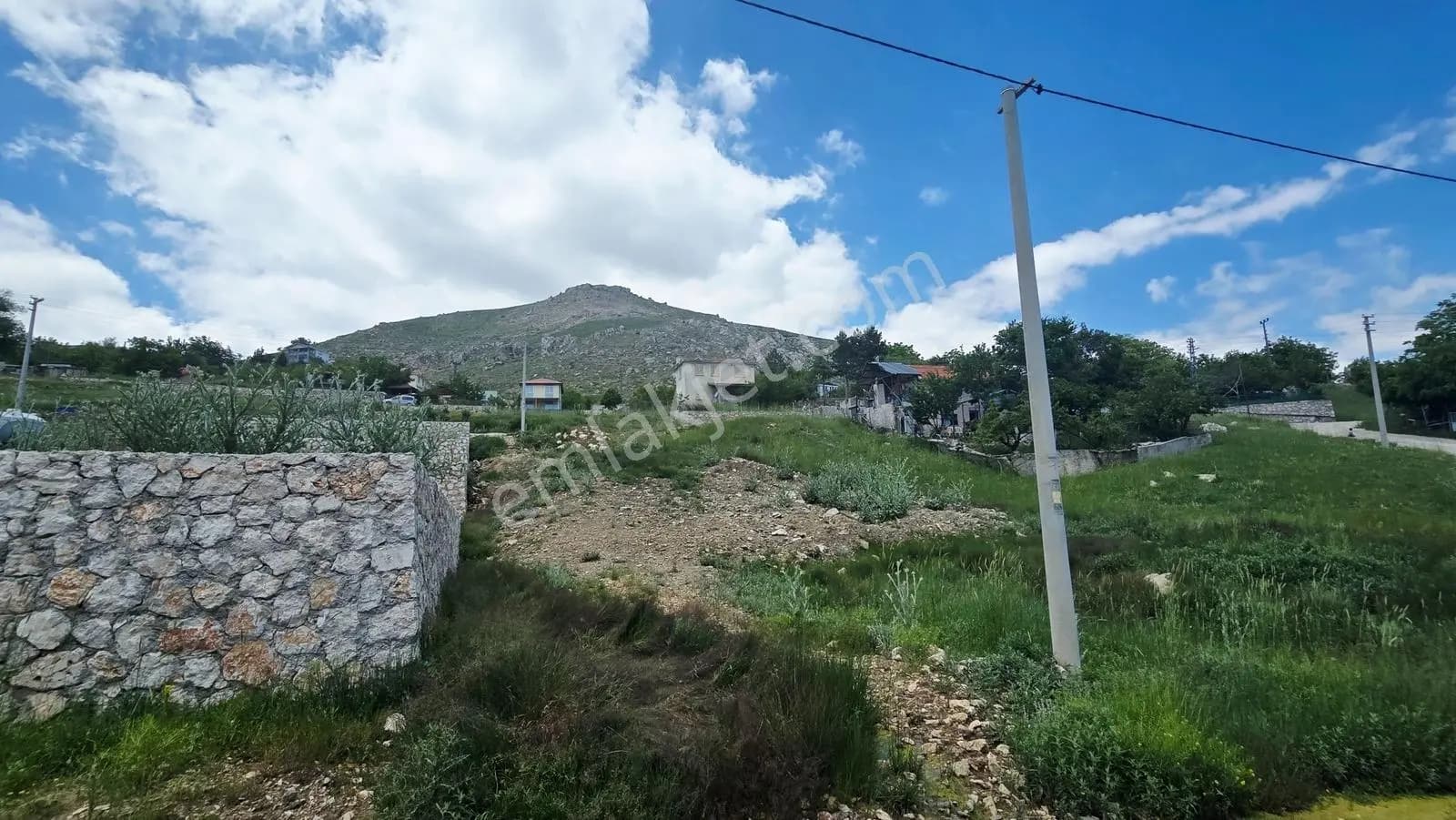 Antalya Konyaaltı Çağlarca Mahallesinde Satılık İmarlı Arsa