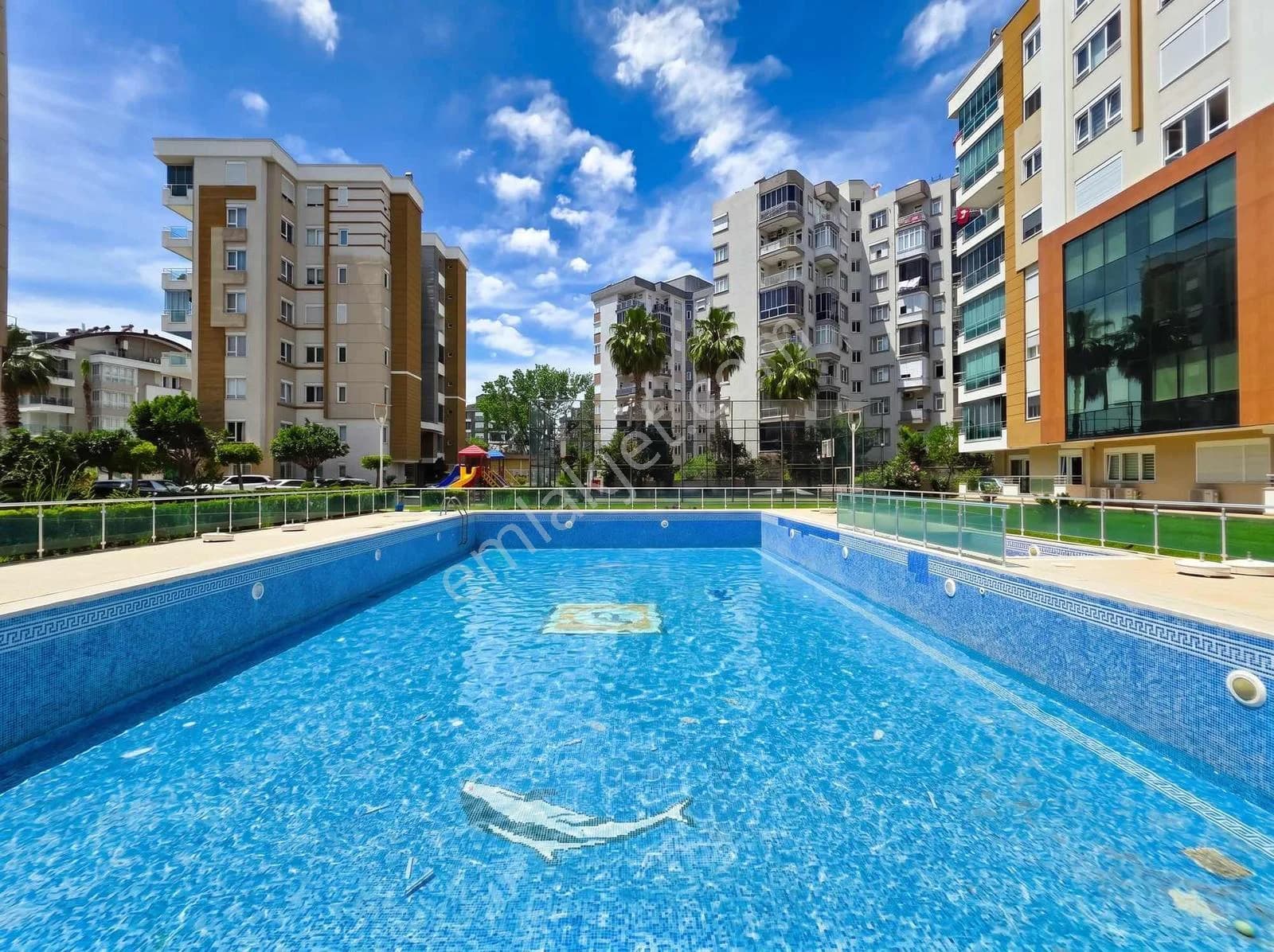 Özpınarlar Selenyum'da 3+1 Kap.otoparklı Havuzlu Güvenlikli