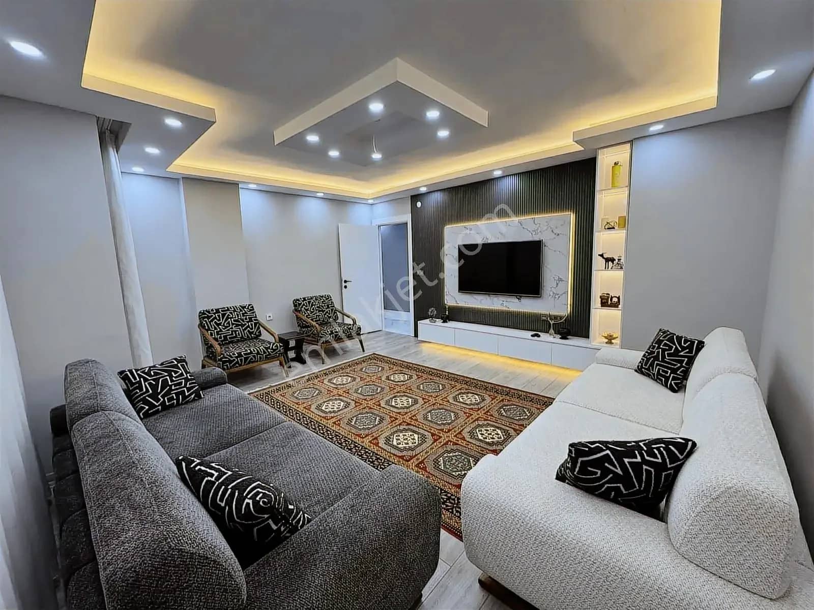 Full Mimarı Geniş Ayrı Mutfaklı 2+1 Satılık Daire ilan görseli