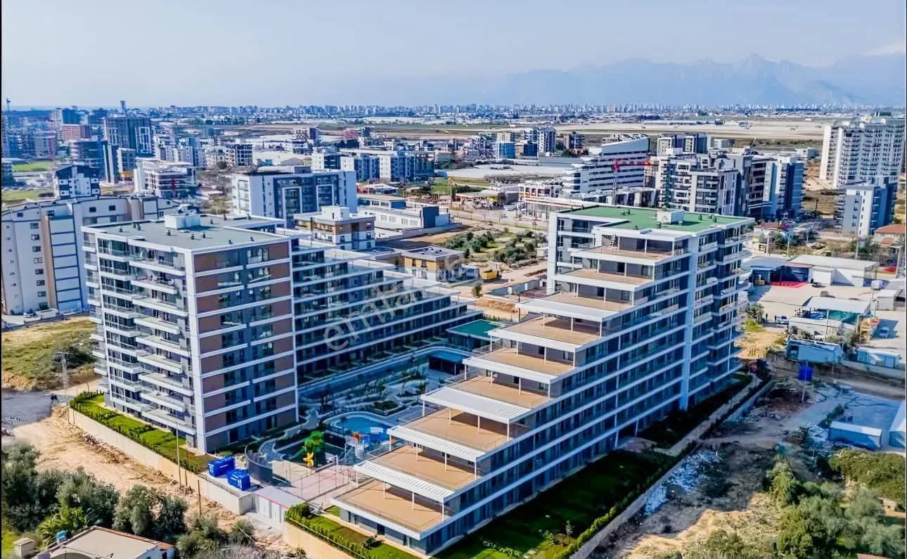 Full Özelikli Sitede Ayrı Mutfalı Full Eşyalı Kiralık Daire ilan görseli