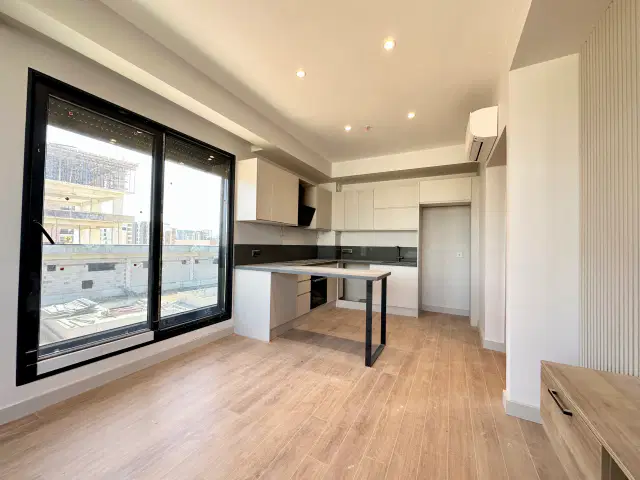 ALTINTAŞ MAH ÖZELLİKLİ SİTE İÇERİSİNDE MUSTAKİL HAVUZLU 1+1 KÖŞE DAİRE — görsel 7