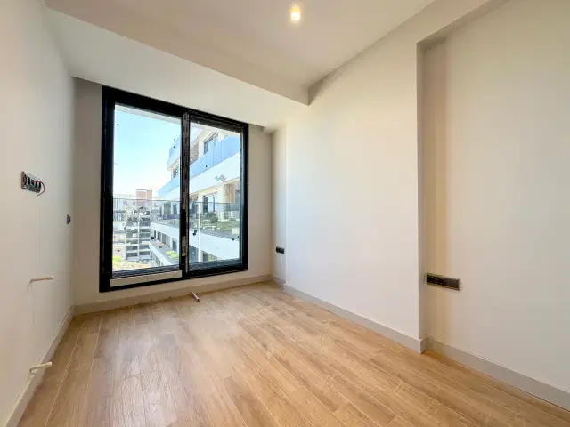 ALTINTAŞ MAH ÖZELLİKLİ SİTE İÇERİSİNDE MUSTAKİL HAVUZLU 1+1 KÖŞE DAİRE — görsel 14