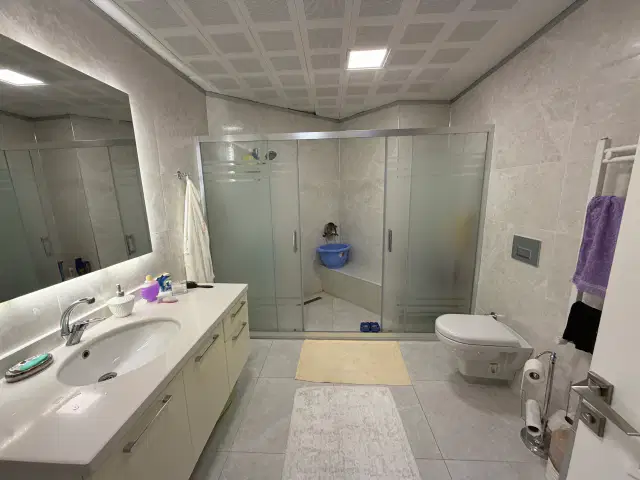 FENERDE SARAÇOĞLU SİTESİNDE ARAKAT 3+1 LÜKS GENİŞ DAİRE — görsel 18