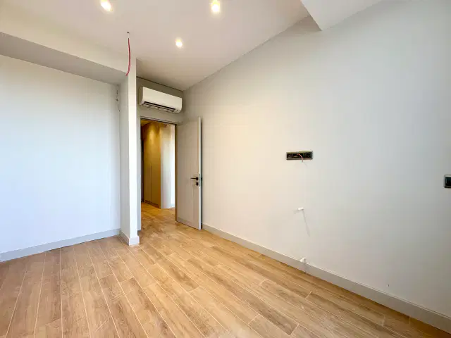 ALTINTAŞ MAH ÖZELLİKLİ SİTE İÇERİSİNDE MUSTAKİL HAVUZLU 1+1 KÖŞE DAİRE — görsel 15
