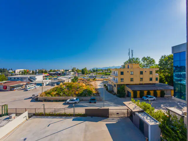 HAVALİMANI YAKINI LÜKS KONSEPT 1+1 SIFIR EŞYALI SATILIK DAİRE — görsel 11