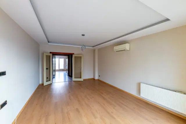 ÖZPINARLAR NOVA RESIDENCE SİTESİNDE YABANCIYA UYGUN LÜKS 2+1 DAİRE — görsel 9
