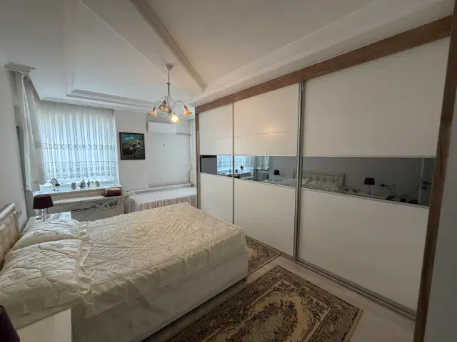 FENERDE SARAÇOĞLU SİTESİNDE ARAKAT 3+1 LÜKS GENİŞ DAİRE — görsel 17