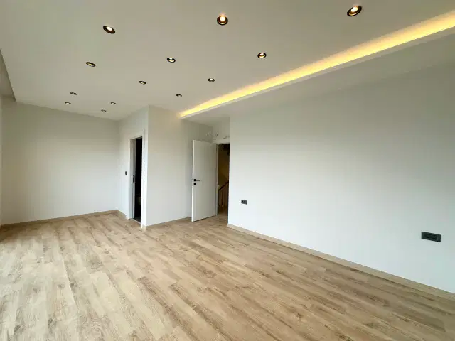 ALTINTAŞ MAH KARDEŞ KENT CAD 2. PARSEL SATILIK LÜKS 5+1 VİLLA — görsel 26