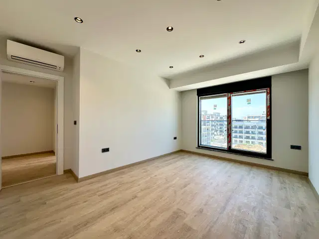 ALTINTAŞ 40LIK CAD ÜZERİNDE SATILIK 2+1 LÜKS DAİRE — görsel 12