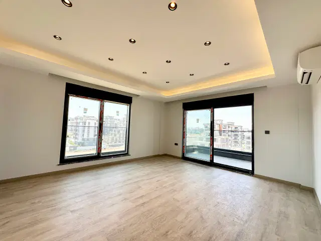 ALTINTAŞ 40LIK CAD ÜZERİNDE SATILIK 2+1 LÜKS DAİRE — görsel 7