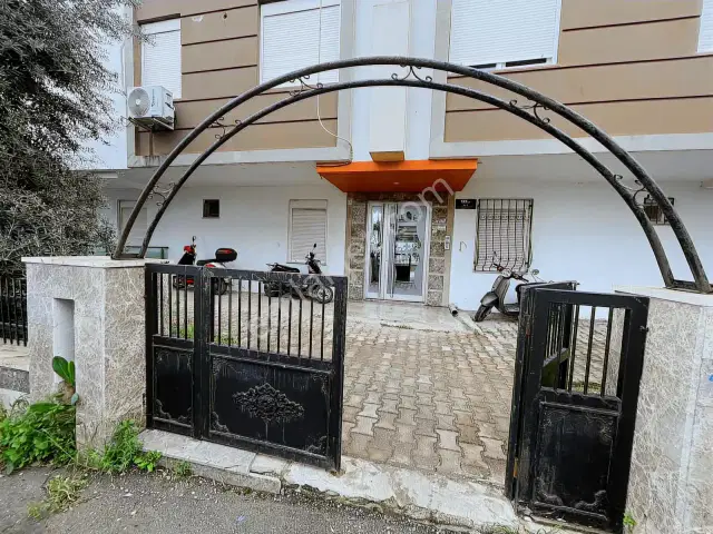 Merkezi Konumda, Park Manzaralı Ferah 2+1 Daire — görsel 3