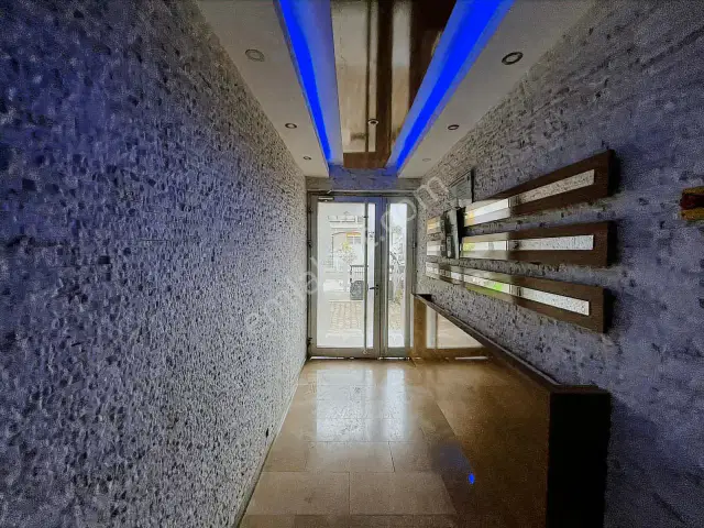 Merkezi Konumda, Park Manzaralı Ferah 2+1 Daire — görsel 4