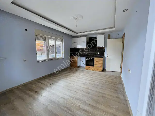Merkezi Konumda, Park Manzaralı Ferah 2+1 Daire — görsel 13