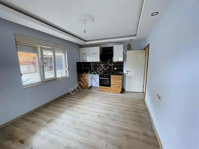 Merkezi Konumda, Park Manzaralı Ferah 2+1 Daire — görsel 16
