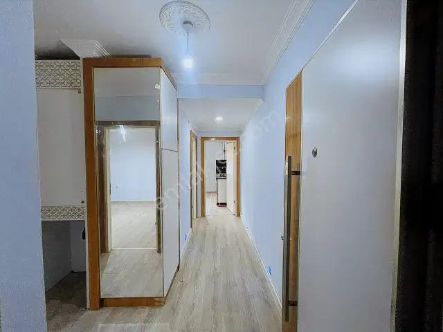 Merkezi Konumda, Park Manzaralı Ferah 2+1 Daire — görsel 20