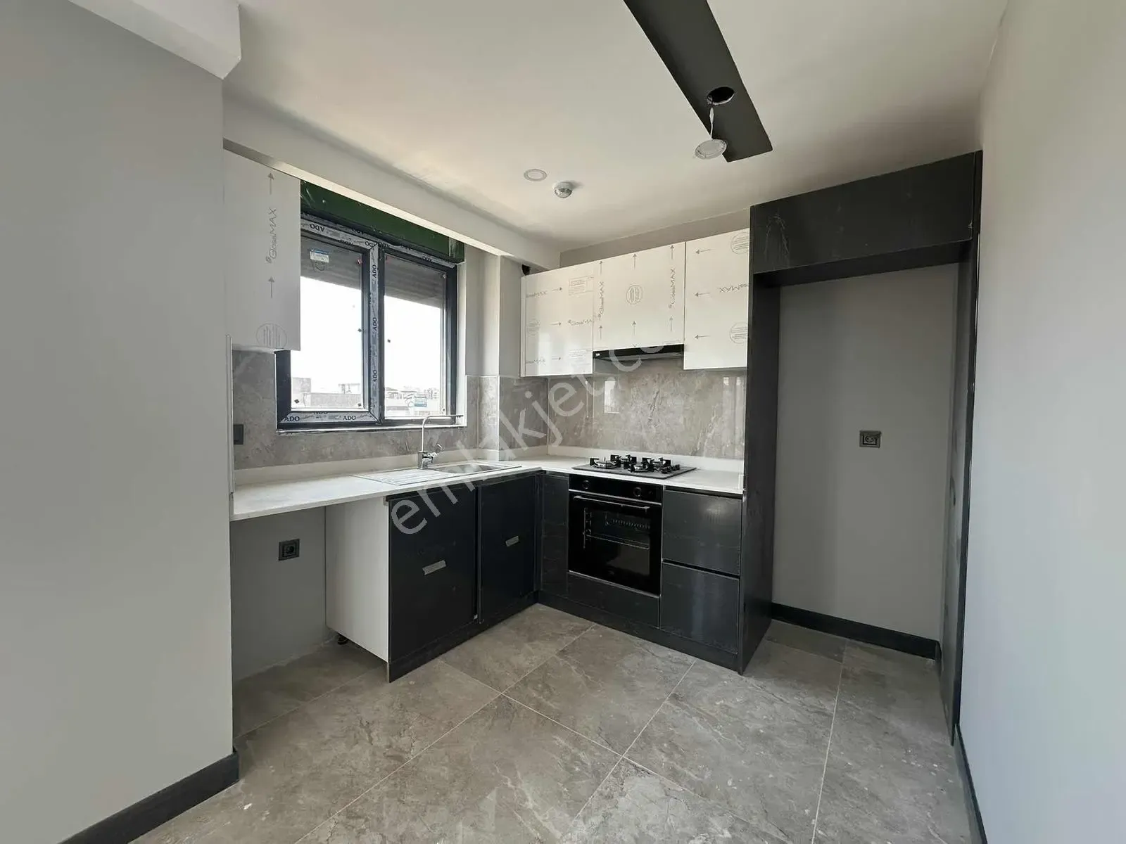 Altıntaş'ta Full Artı Full Ozellikli Sitede 1+1 Kiralık — görsel 10