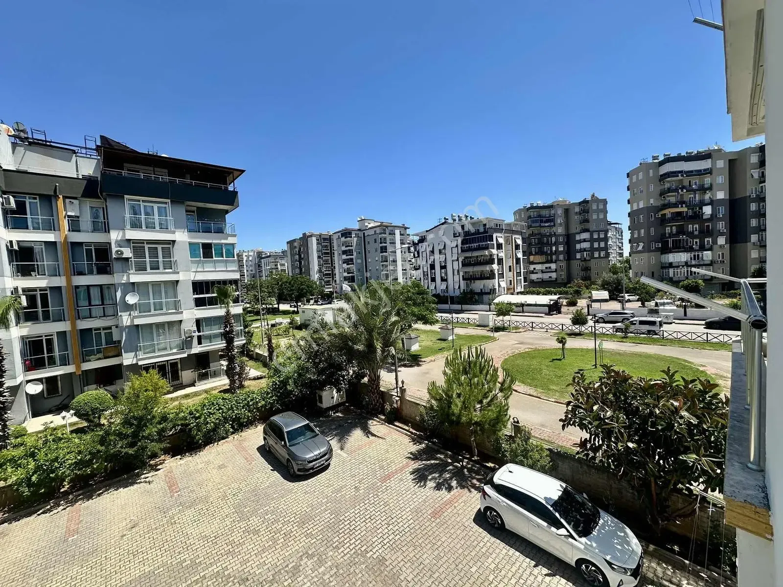 Berrın Kavcar'dan Yalı Caddesi 'nde Arakat Geniş Daire — görsel 13