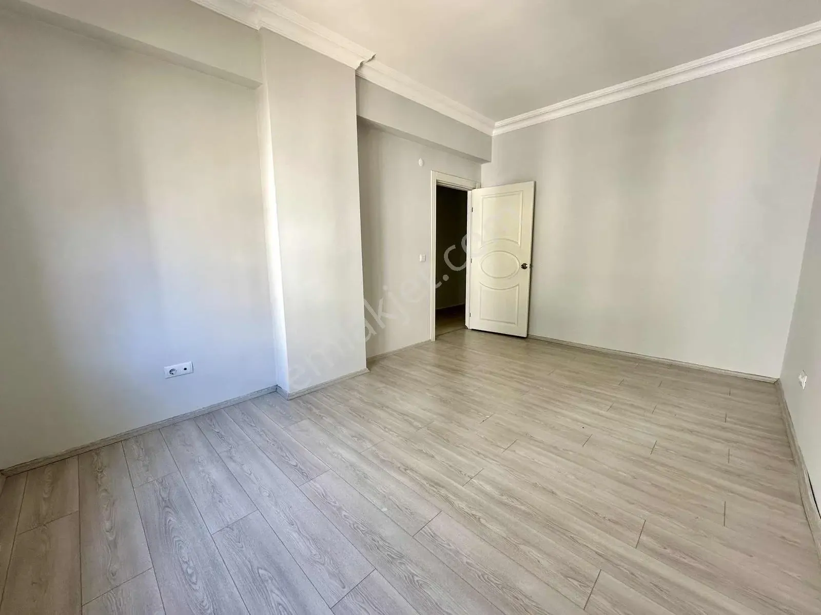 Berrın Kavcar'dan Yalı Caddesi 'nde Arakat Geniş Daire — görsel 21